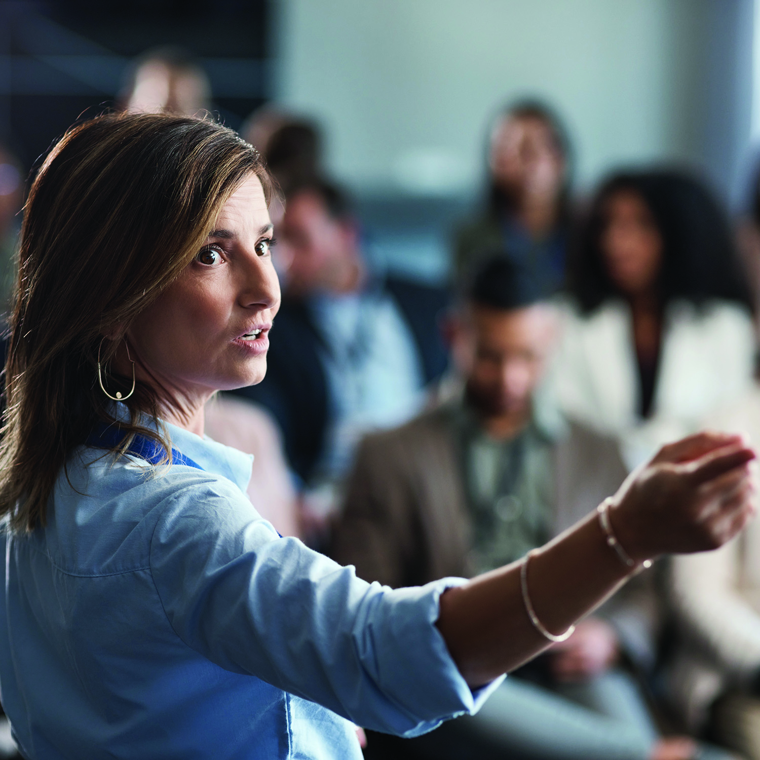 Leadership business woman article one square